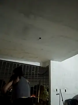 Snapshot of Luna_seductora12 chatting on 02-15-26, 02:01 Luna seductora12 online show from 02-15-26, 02:01