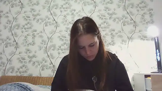 NyraLuna online show from 05-20-26, 08:28