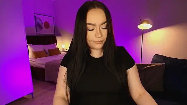 tinafox  online show from 02-12-26, 08:14