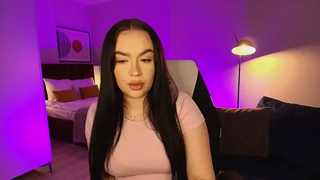 tinafox  online show from 02-06-26, 08:10