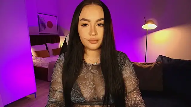 tinafox  online show from 02-18-26, 08:22