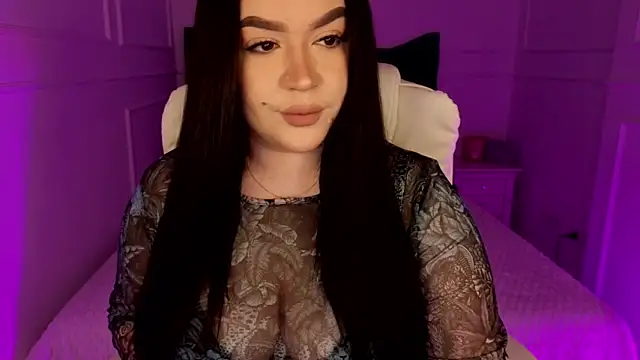 tinafox  online show from 04-11-26, 07:05