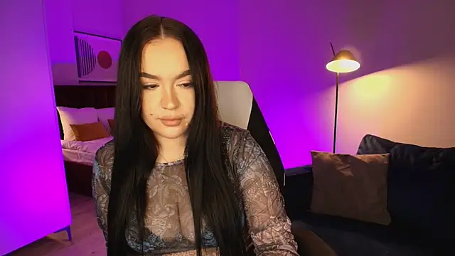 tinafox  online show from 02-08-26, 08:12