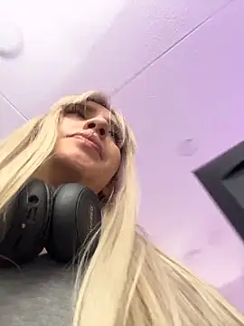 elodie rouge online show from 04-11-26, 12:31