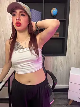 elodie rouge online show from 03-06-26, 12:44