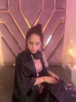 elodie rouge online show from 04-09-26, 11:49