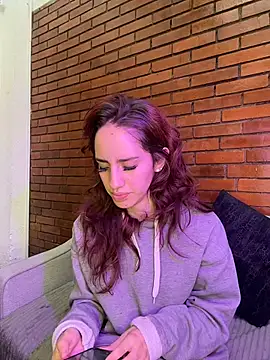 elodie rouge online show from 06-18-26, 11:37
