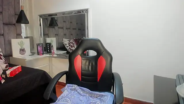 JenniQ69 online show from 03-12-26, 01:48