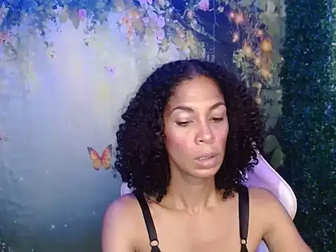 Snapshot of rosa_skinny chatting on 04-29-26, 07:09 rosa skinny online show from 04-29-26, 07:09