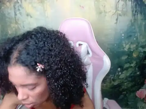 Snapshot of rosa_skinny chatting on 05-23-26, 08:52 rosa skinny online show from 05-23-26, 08:52
