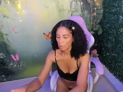 Snapshot of rosa_skinny chatting on 05-15-26, 12:52 rosa skinny online show from 05-15-26, 12:52