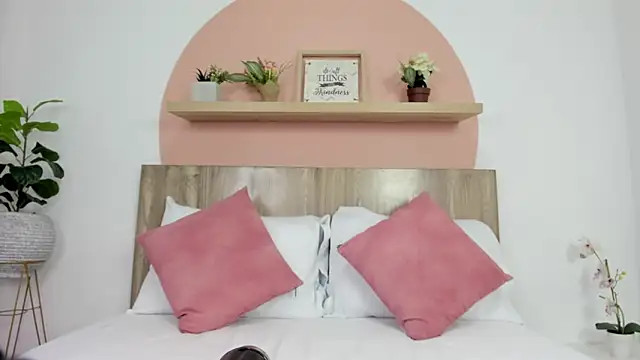 ivette swan online show from 02-17-26, 12:13