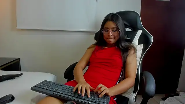 ivette swan online show from 02-11-26, 12:43