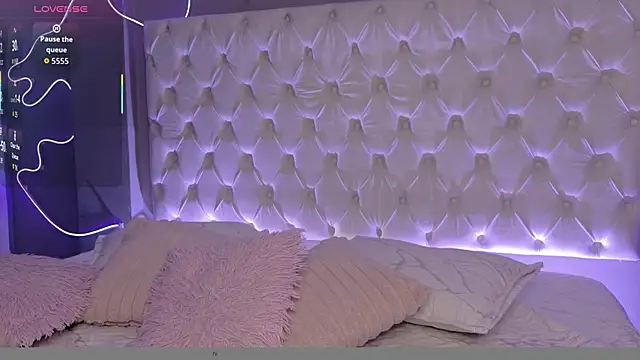 giselle rossii online show from 02-10-26, 04:11