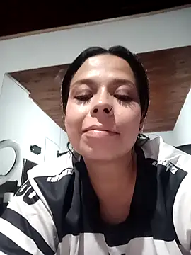 RossyAlvarez online show from 04-28-26, 02:27