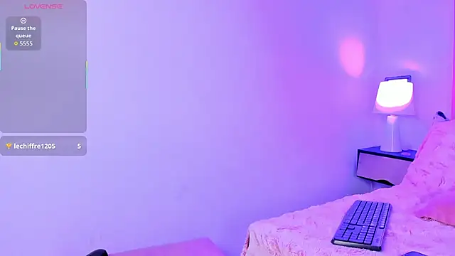 Emma collins01 online show from 04-17-26, 03:31