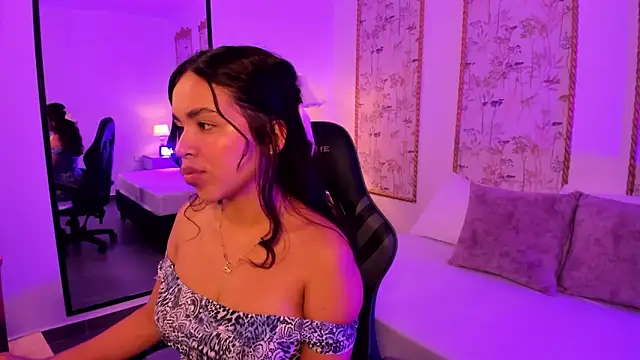 Snapshot of rubby_grundy chatting on 02-17-26, 02:20 rubby grundy online show from 02-17-26, 02:20