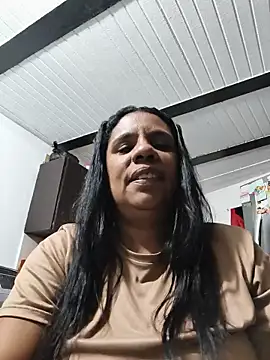 Snapshot of Zeyllyjhonson chatting on 06-14-26, 02:46 Zeyllyjhonson online show from 06-14-26, 02:46