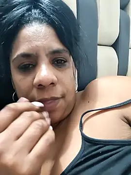 Zeyllyjhonson online show from 01-31-26, 11:47