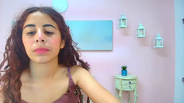 scarlett clyde online show from 06-19-26, 12:44