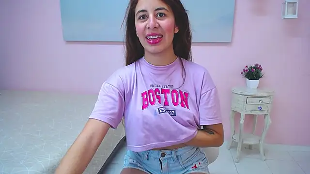 scarlett clyde online show from 04-18-26, 12:29