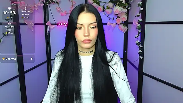 Snapshot of Kelly__Bunny chatting on 06-18-26, 09:09 Kelly Bunny online show from 06-18-26, 09:09