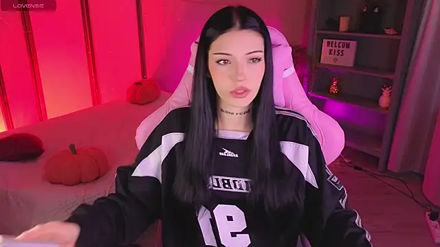 Kelly  Bunny online show from 05-03-26, 05:45