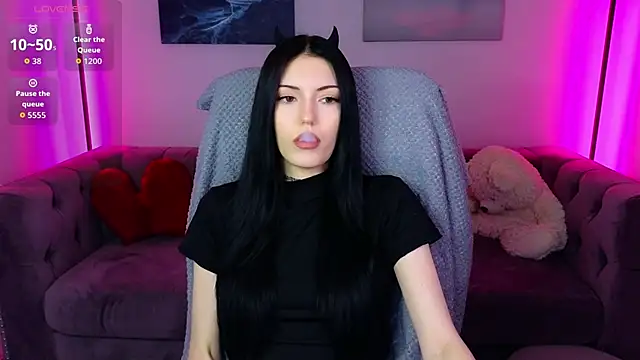 Snapshot of Kelly__Bunny chatting on 02-07-26, 10:34 Kelly Bunny online show from 02-07-26, 10:34