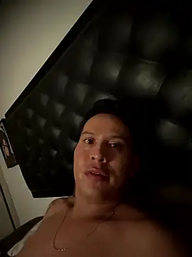 Snapshot of AndresPasDevil chatting on 01-15-26, 04:16 AndresPasDevil online show from 01-15-26, 04:16