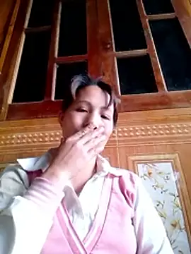 Gummiesu online show from 03-29-26, 09:00