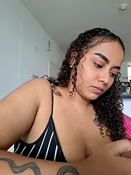 curly girl 31 online show from 05-26-26, 08:18