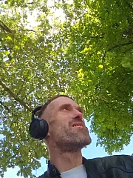 Snapshot of BlnAktivGay chatting on 05-28-26, 11:49 BlnAktivGay online show from 05-28-26, 11:49