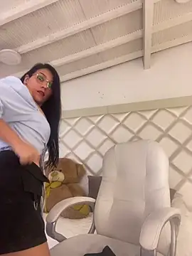 Snapshot of Miaswwe chatting on 02-04-26, 02:12 Miaswwe online show from 02-04-26, 02:12