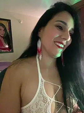 Snapshot of Miaswwe chatting on 06-06-26, 12:54 Miaswwe online show from 06-06-26, 12:54