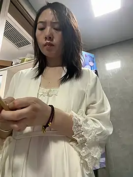 Cheating-wife online show from 05-25-26, 10:03