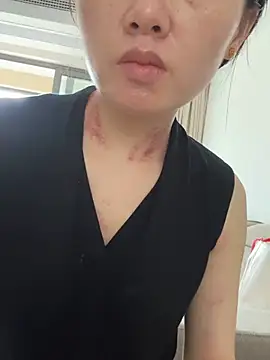 Snapshot of Cheating-wife chatting on 07-09-26, 06:14 Cheating-wife online show from 07-09-26, 06:14