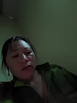 Snapshot of Jooj- chatting on 04-17-26, 12:57 Jooj- online show from 04-17-26, 12:57
