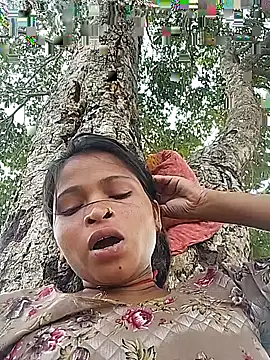Snapshot of Jyoti_rathor chatting on 07-18-26, 03:26 Jyoti rathor online show from 07-18-26, 03:26