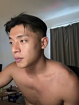 Yooo17 online show from 05-22-26, 08:12