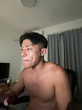Yooo17 online show from 05-30-26, 02:44