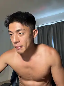 Yooo17 online show from 03-24-26, 06:46