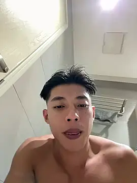 Yooo17 online show from 05-15-26, 05:33