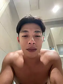 Yooo17 online show from 06-14-26, 05:36