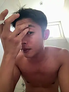 Yooo17 online show from 04-10-26, 07:37