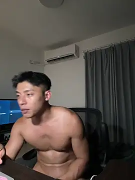 Yooo17 online show from 04-18-26, 02:08