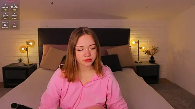 Snapshot of Kiss_Moon chatting on 02-21-26, 06:48 Kiss Moon online show from 02-21-26, 06:48