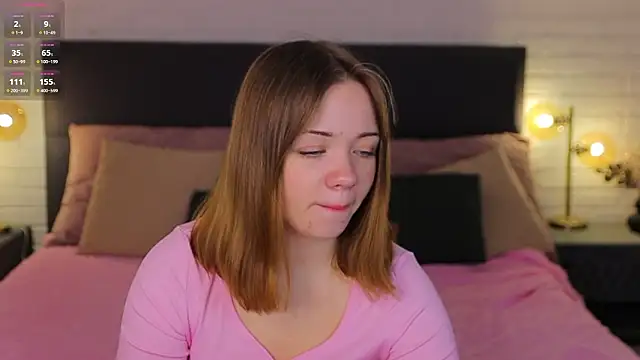 Snapshot of Kiss_Moon chatting on 02-20-26, 06:59 Kiss Moon online show from 02-20-26, 06:59