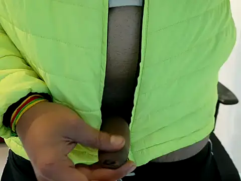 Snapshot of Darkhorse369 chatting on 01-15-26, 11:24 Darkhorse369 online show from 01-15-26, 11:24