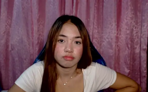 pinay mayahiga online show from 05-11-26, 02:45