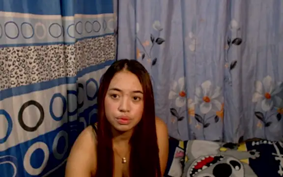 pinay mayahiga online show from 04-19-26, 01:34